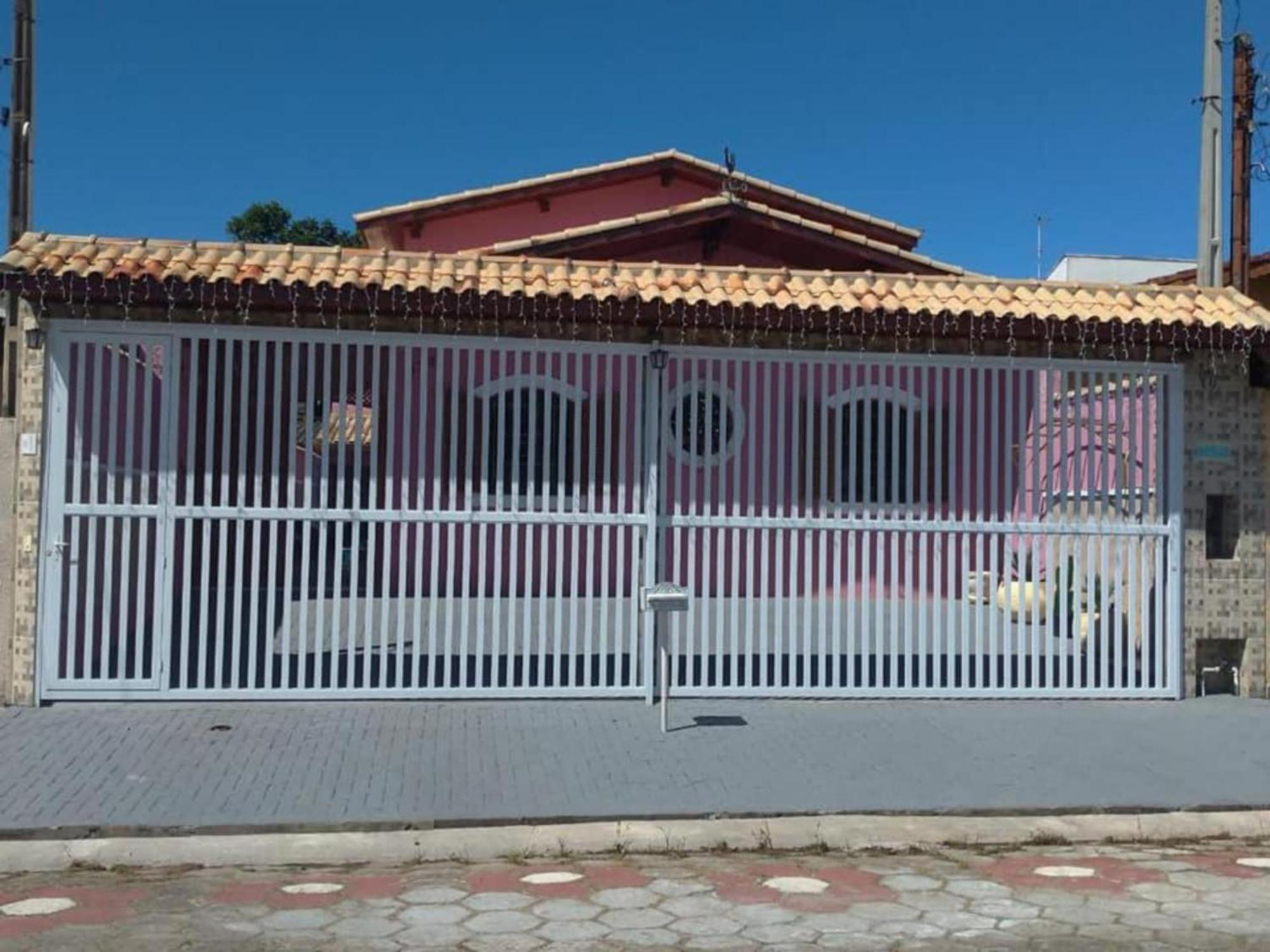 Casa Rosa De Peruibe - Casa De Temporada 3 Dormitorios, 10 Hospedes, Piscina, Wi-Fi, Netflix, 800 Metros Da Praia Exterior foto
